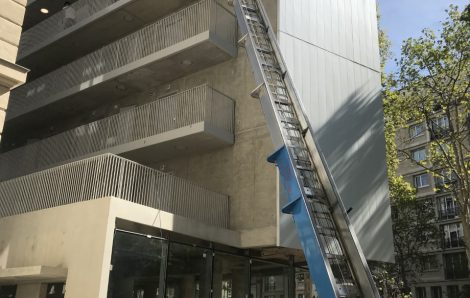 Location monte-meubles tracté Paris 75014