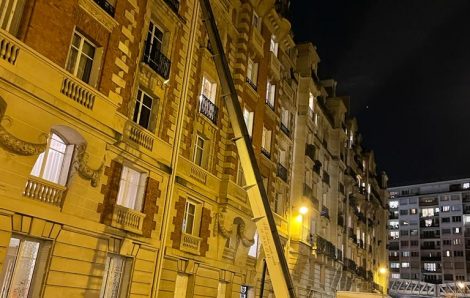 Location monte meubles pour déménagement Paris 15