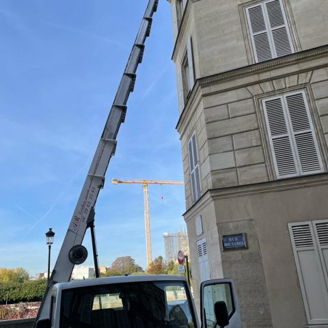 monte meubles neuilly