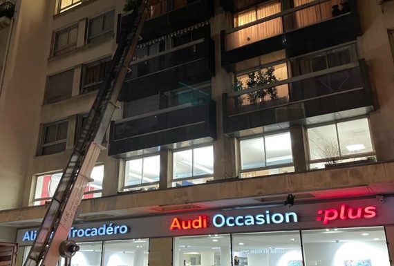 monte meubles paris 75016