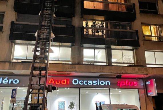 monte meubles paris 16