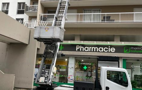 Déménagement avec monte-meuble Paris 75015