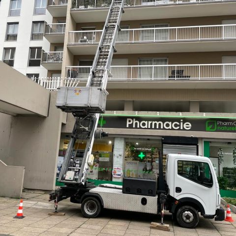 monte meubles paris 15