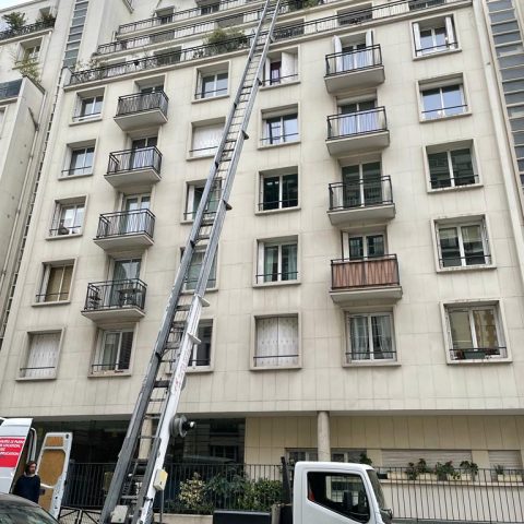 monte meubles paris 75016