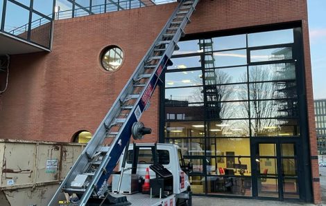 Location monte-matériaux Issy-les-Moulineaux 92130