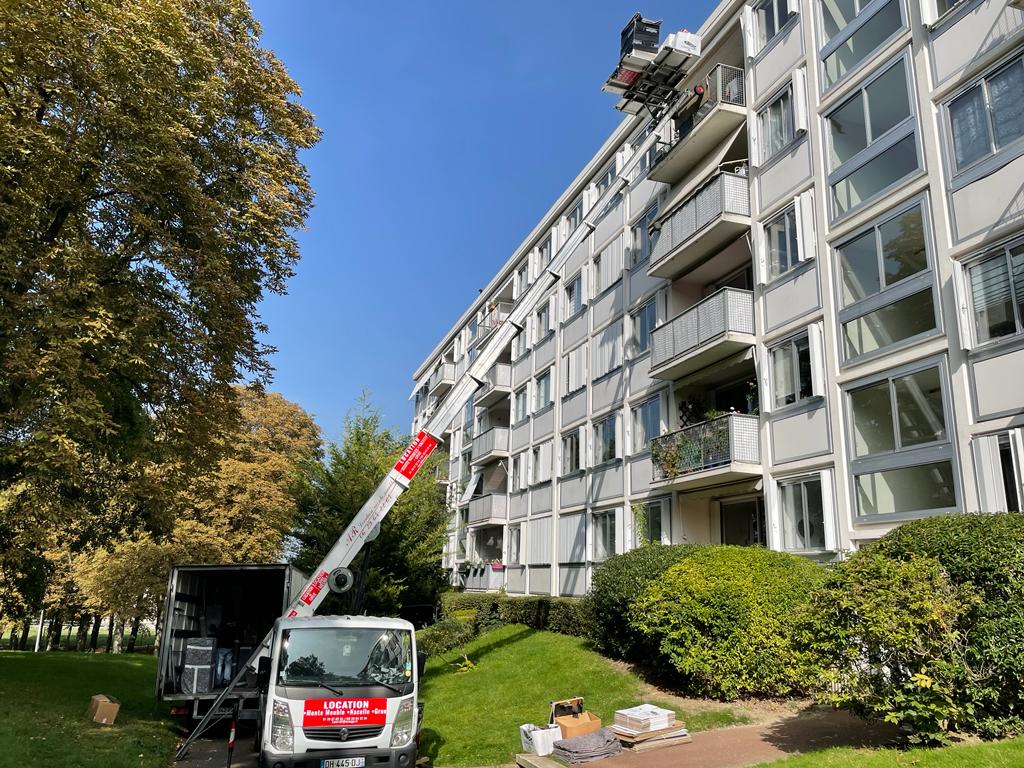 Location monte-meubles Marly-le-Roi 78160 – Livraison cuisine 4ème étage