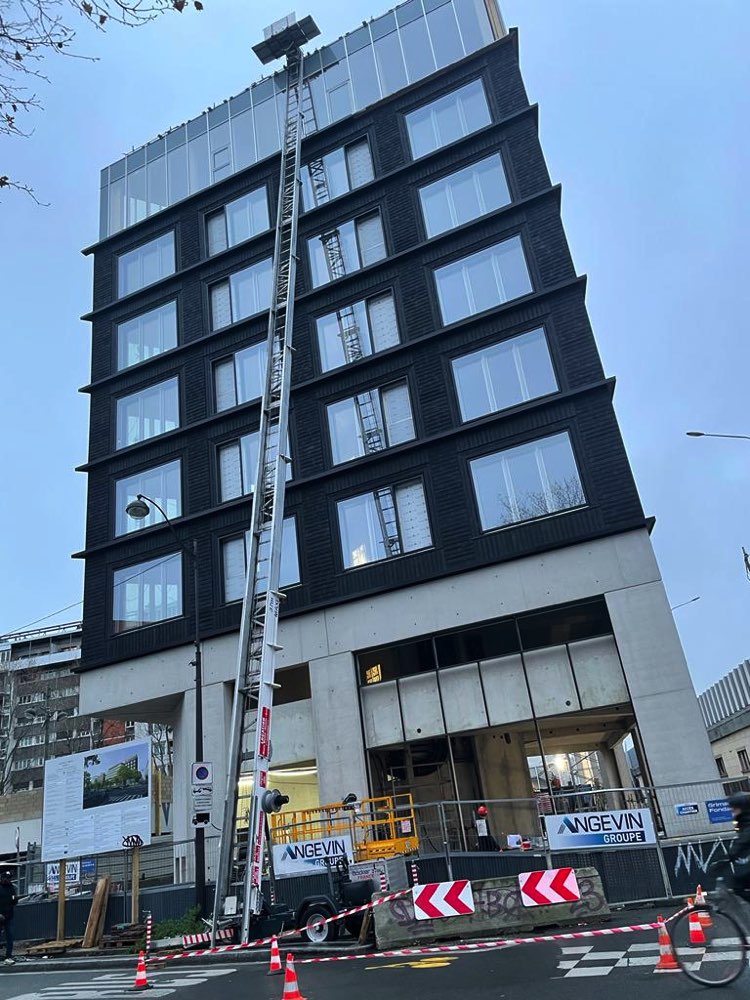 Location monte meubles Paris 75017 – Monte meubles pour chantier